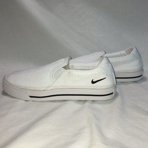 New Women's Nike Court Legacy Slip on shoes 7.5 White Sneakers